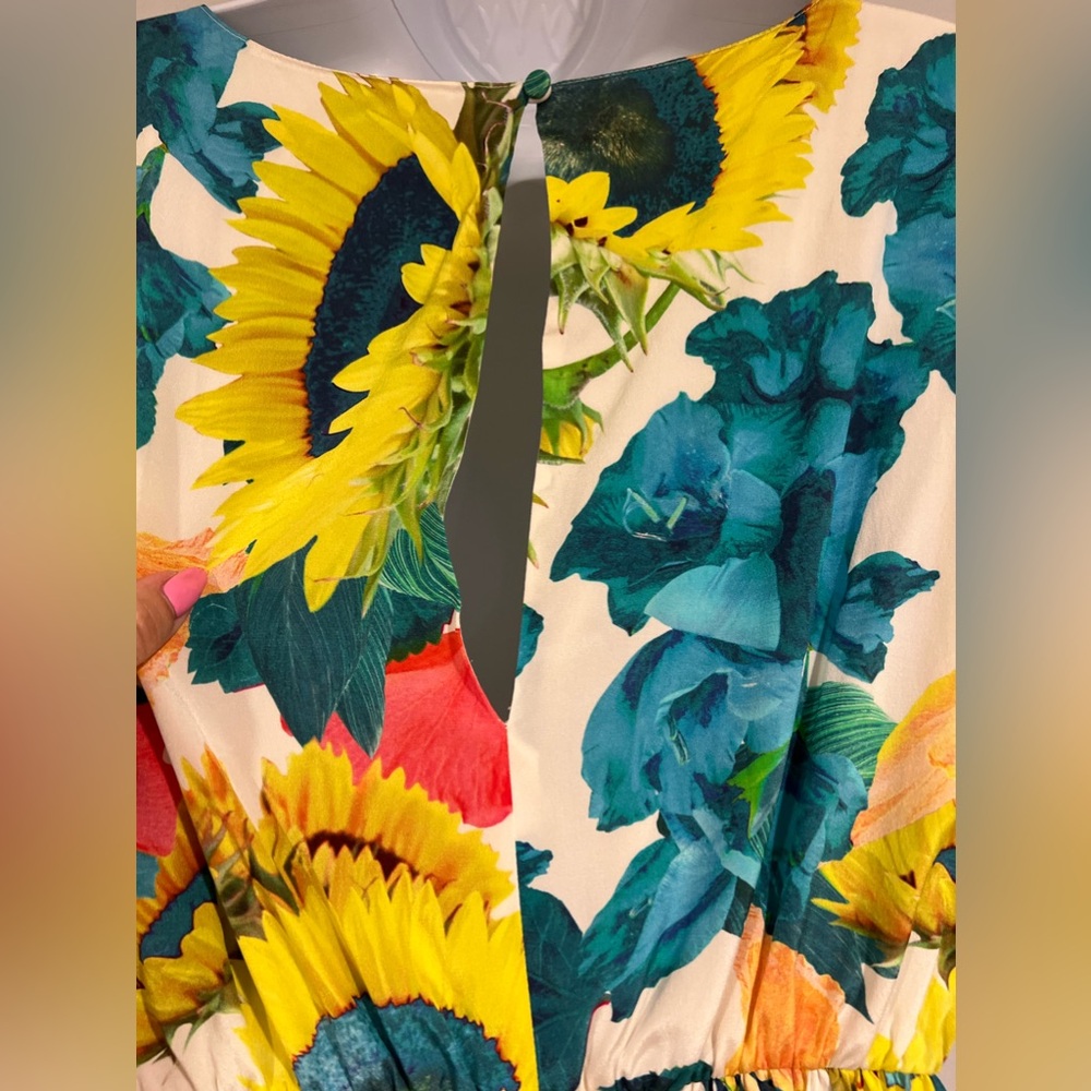 Alice + Olivia Alissa Sunflower Floral Print  Silk Dress - Picture 10 of 15
